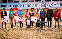 НОВОГОДНИЙ-КАРНАВАЛ-ПО-КОНКУРУ-И-ВЫЕЗДКЕ